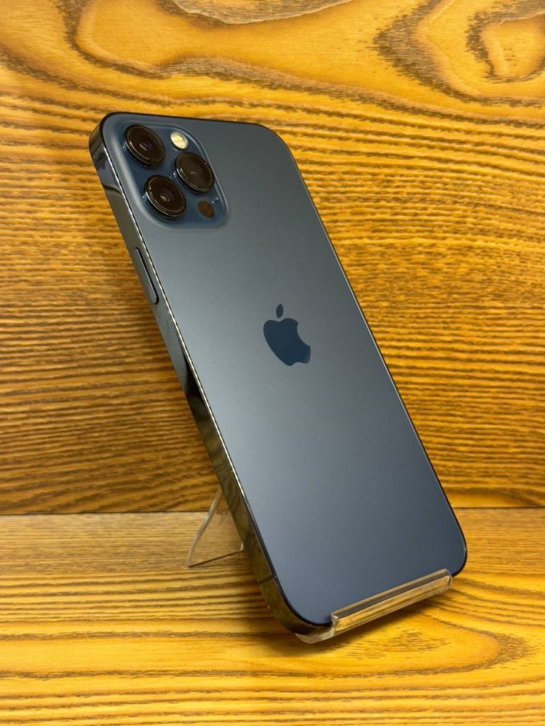 گوشی موبایل اپل IPhone 12 Pro Max ظرفیت 256GB پارت نامبر ZA/A رنگ سرمهای باتری 76% – کارکرده