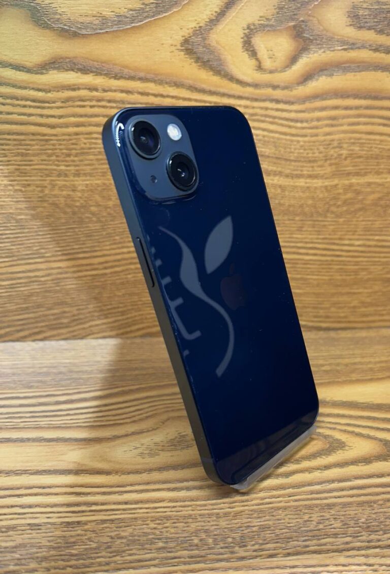 گوشی موبایل اپل IPhone 13 ظرفیت 128GB پارت نامبر CH رنگ مشکی باتری 79% – کارکرده
