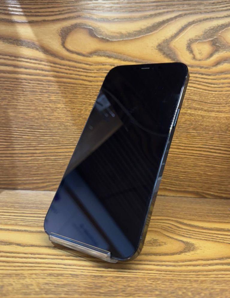 گوشی موبایل اپل IPhone 12 Pro Max ظرفیت 256GB پارت نامبر ZA/A رنگ سرمهای باتری 76% – کارکرده