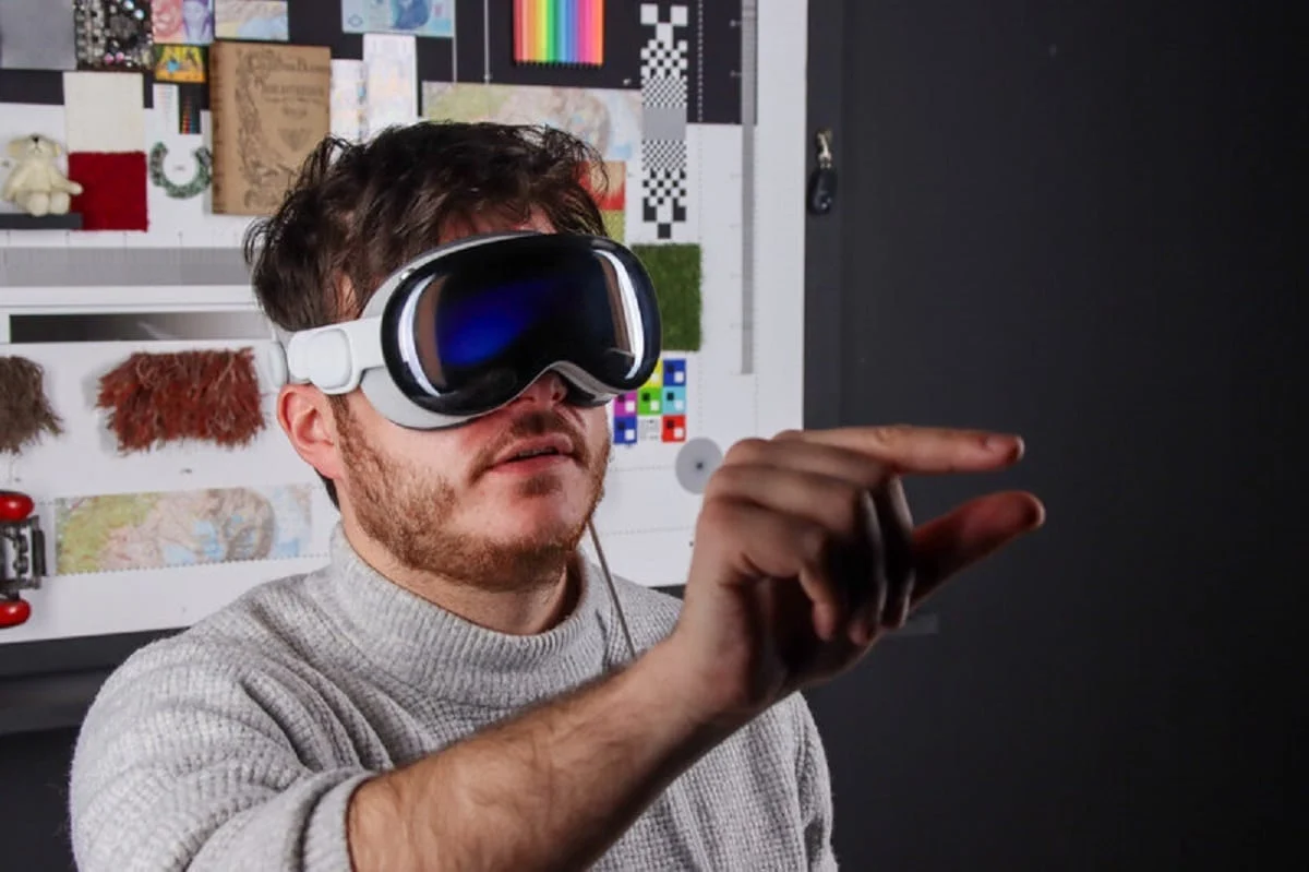 هدست Vision Pro اپل و شایعات پشتیبانی از کنترلر PSVR 2