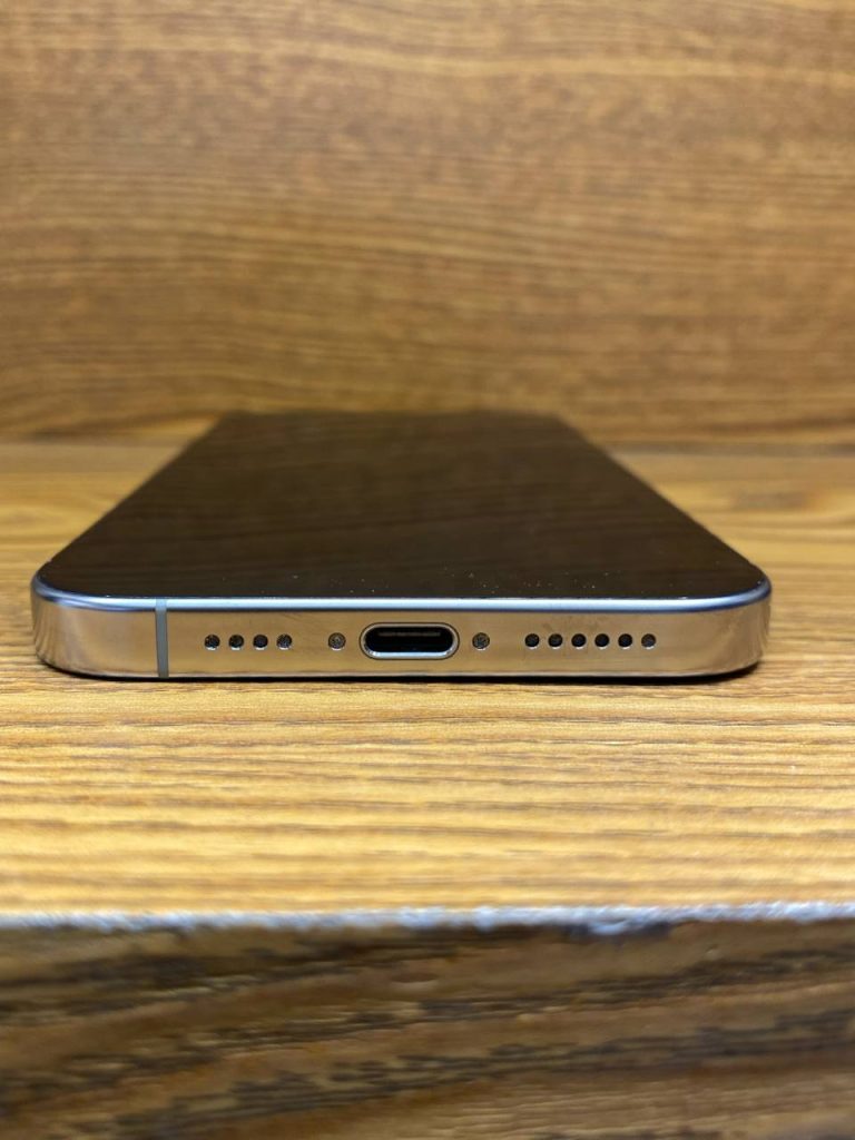 گوشی موبایل اپل IPhone 16 Pro Max ظرفیت 256GB پارت نامبر ZA/A رنگ نچرال باتری 100% – کارکرده – رجیستر شده