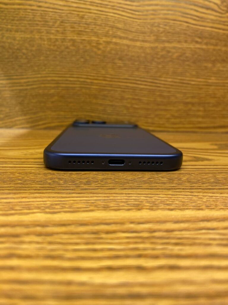 گوشی موبایل اپل IPhone 17 ProMax ظرفیت 256GB پارت نامبر CH/A دو سیم کارت 5G رنگ سرمه ای باتری 95% – کارکرده رجیستر شده