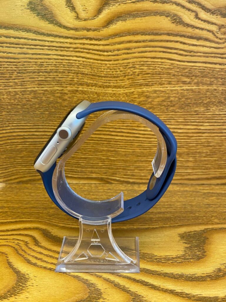ساعت هوشمند اپل Series 10 سایز 46 میلی متری رنگ نقره ای پارت نامبر LW/A باتری 100% – کارکرده